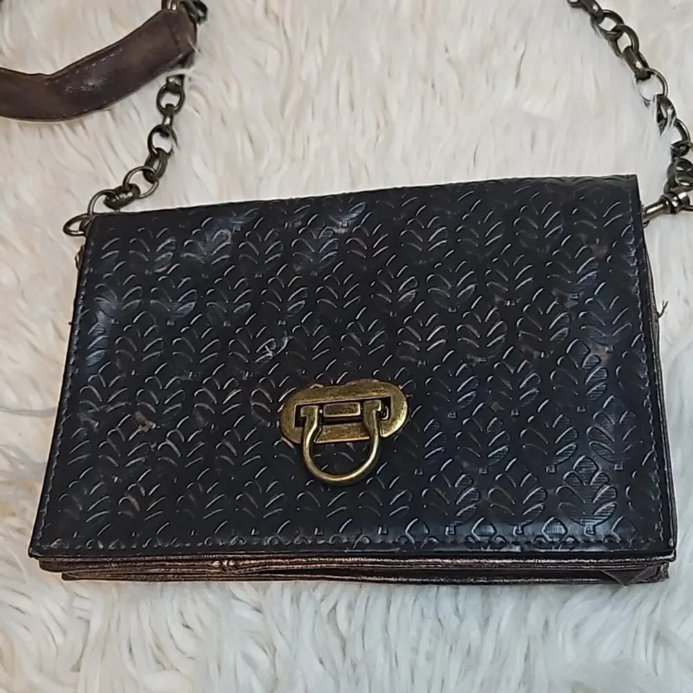 Braciano Black Boho Leaf Print Small Crossbody Purse